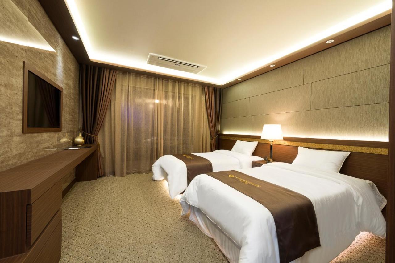 Gold Coast Hotel Incheon Exterior photo